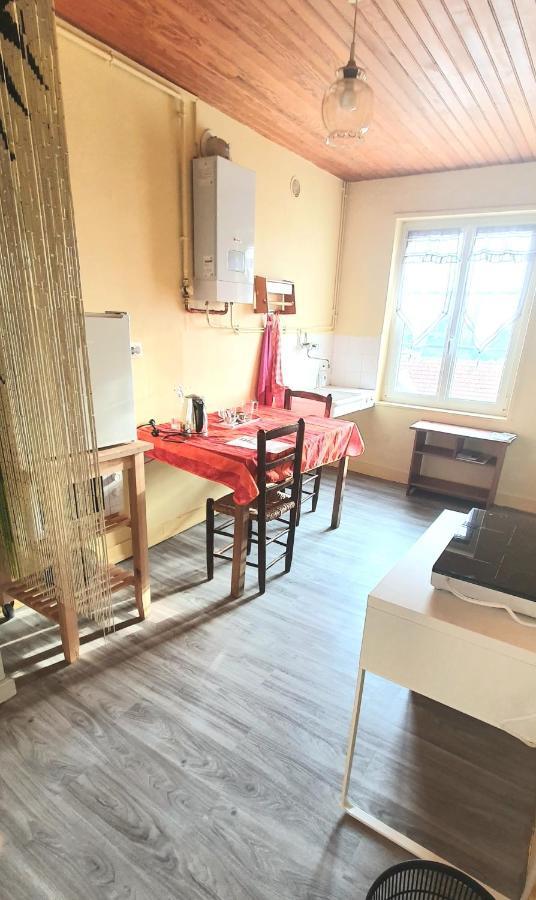 Joyeux Reveil Bed & Breakfast Courseulles-sur-Mer Bagian luar foto