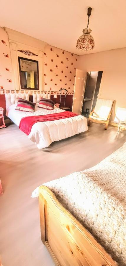 Joyeux Reveil Bed & Breakfast Courseulles-sur-Mer Bagian luar foto